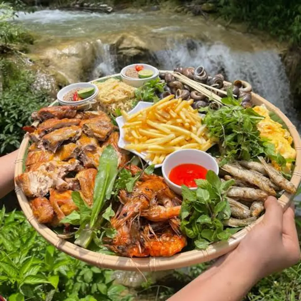 Thực đơn ăn uống tại Hồ Núi Cốc, tỉnh Thái Nguyên